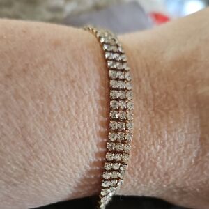 Elegant Gold Bracelet